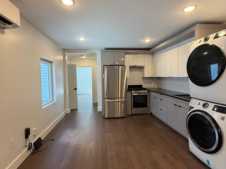 195 Bay St #2A — Photo 5