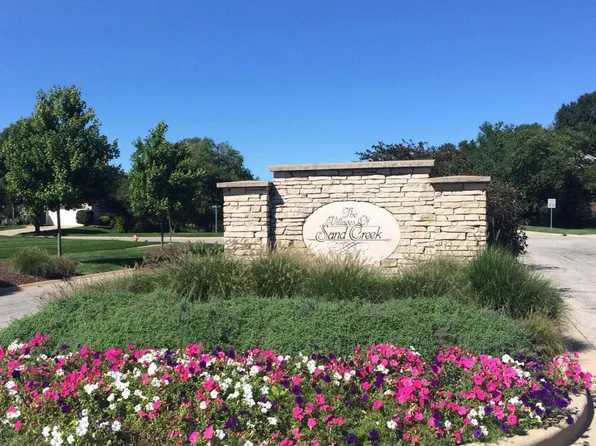 395 Eagle Nest Dr, Chesterton, IN 46304