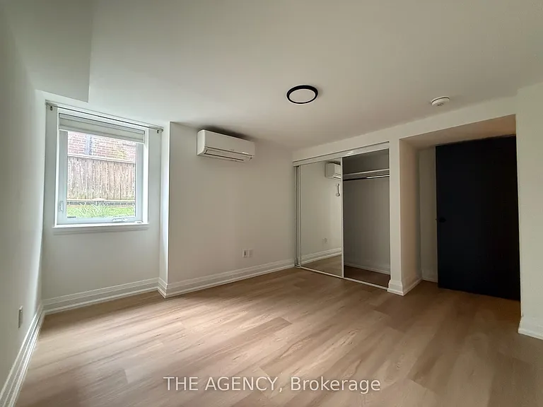 31 Oriole Pkwy — Photo 15