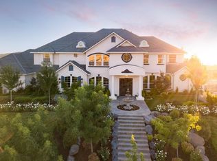 17570 Watts Valley Rd, Sanger, CA 93657