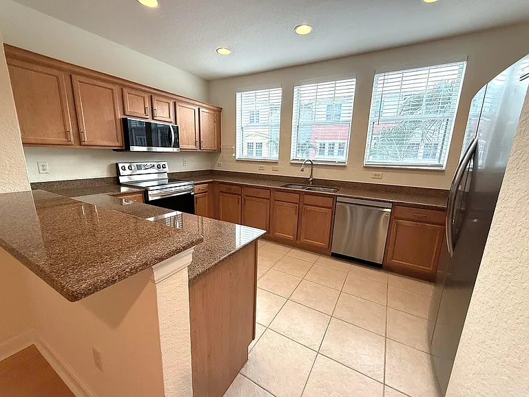 770 Millbrae Ct #4 — Photo 11
