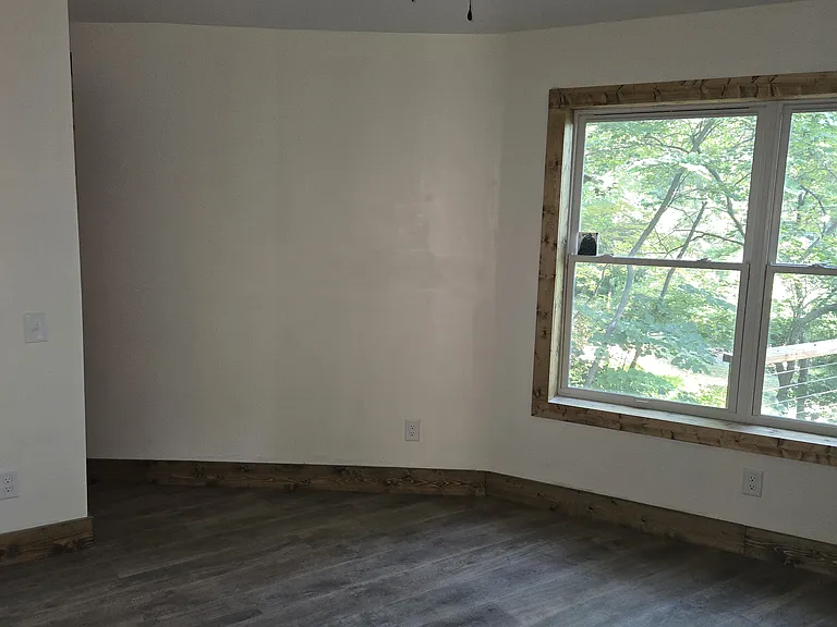258 Brevard Rd — Photo 8