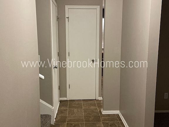 3rd image of 7409 E 118th Pl