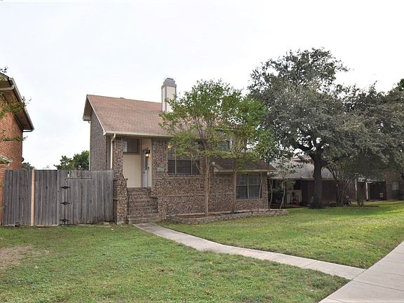 2nd image of 1414 Golden Gate Dr