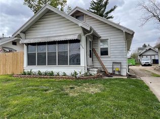 2334 York St, Des Moines, IA 50316