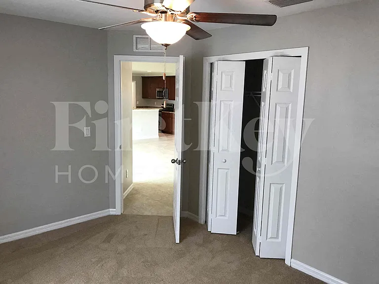 2321 NW 9th Ave — Photo 12