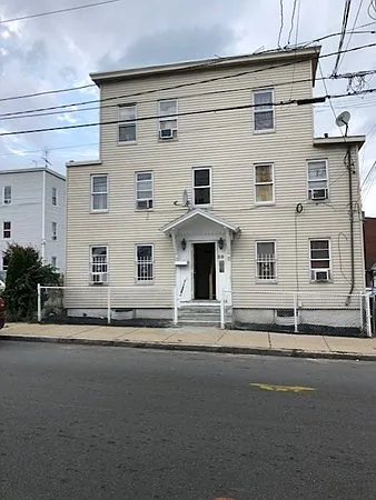 59 Haverhill St -24_01282025
