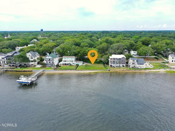 328 E Bay Street, Southport, NC 28461
