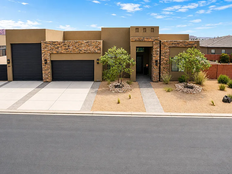 253 S 660 W — Photo 35