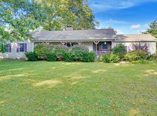 555 Joe Parker Rd, Lakewood, NJ 08701