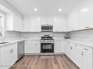 31 Poplar Ave, West Long Branch, NJ 07764