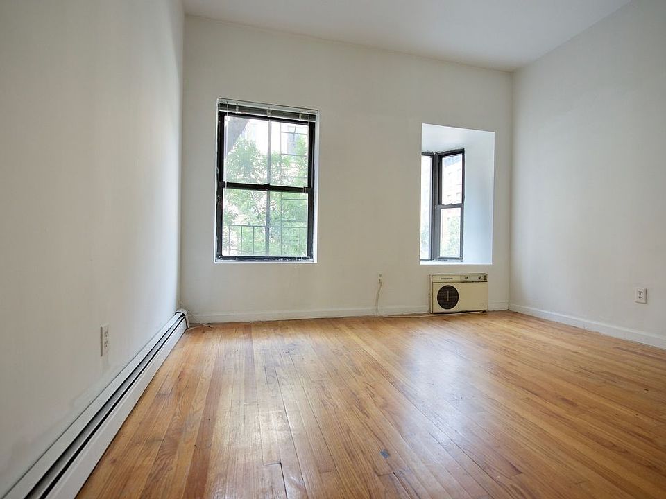2nd image of 36 Orchard St APT 4