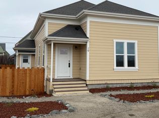 19 Bay View Ave, Samoa, CA 95564