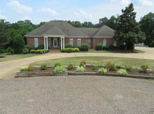119 Furnace Landing Dr, Clifton, TN 38425