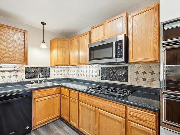 4th image of 522 Saratoga Ln