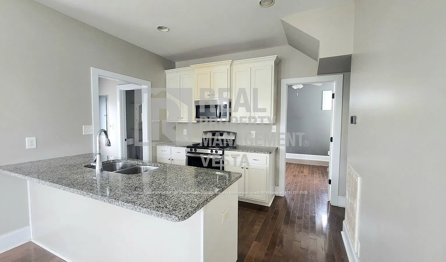 3 bed, 2.5 bath, 1267 sqft, $1,600 — Photo 4