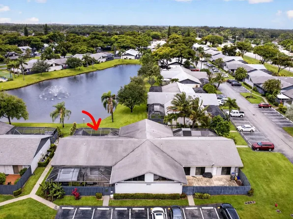 1057 Summit Trail Circle #B, West Palm Beach, FL 33415