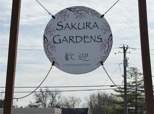 10005 Sakura Dr APT D, Saint Louis, MO