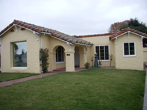 235 Alameda Ave Photo 1