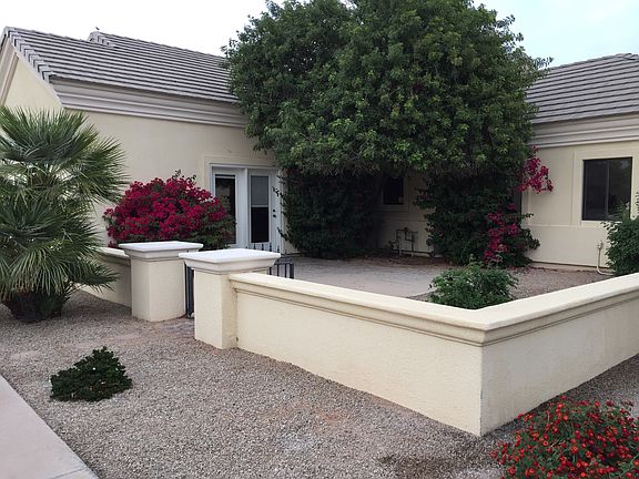 Courtyard in the front