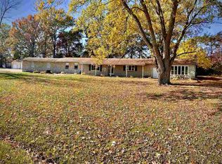 15825 S McCracken St, Terre Haute, IN 47802