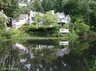 8732 Glenbrook Pl, Fairfax, VA 22031