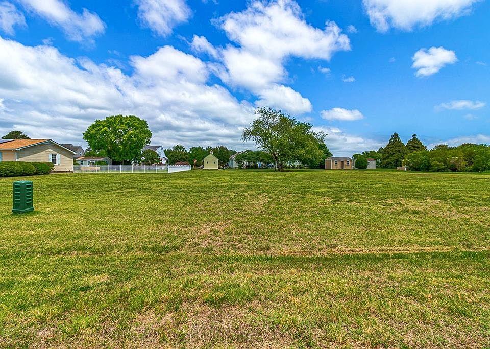 1st image of 21 Harvey Ln