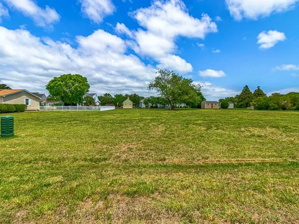 21 Harvey Ln, Heathsville, VA 22473