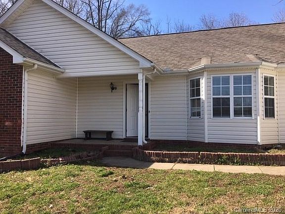3rd image of 3320 Whitebridge Ln