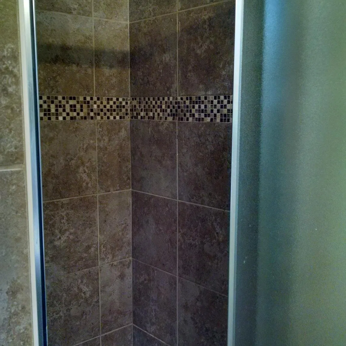 4 bed, 1800 sqft, $4,000 — Photo 3