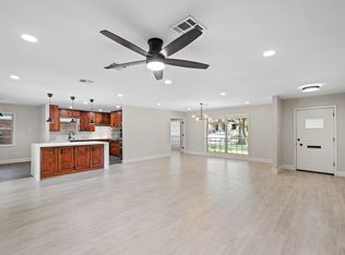 5911 Rutherglenn Dr, Houston, TX 77096