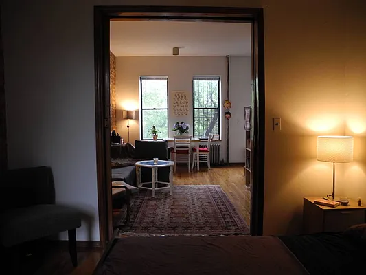 Rented by Realty Nerd | media 38