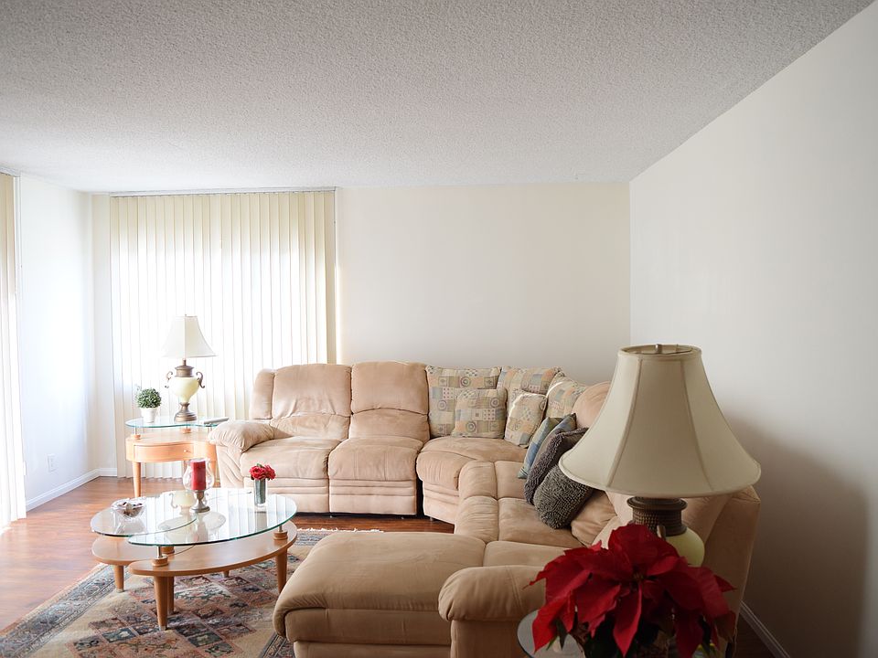 1st image of 1635 E Ocean Blvd #D3