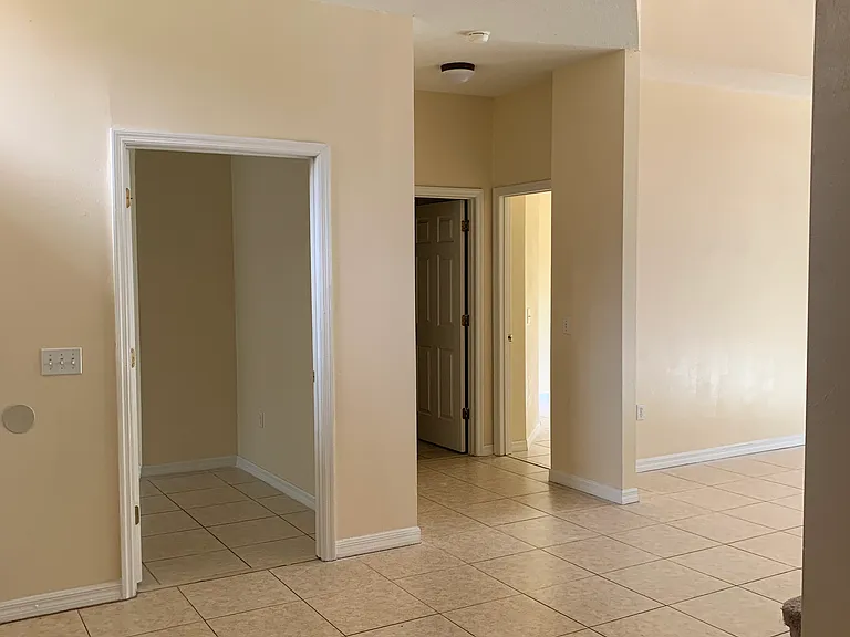48 Cordona Dr — Photo 65