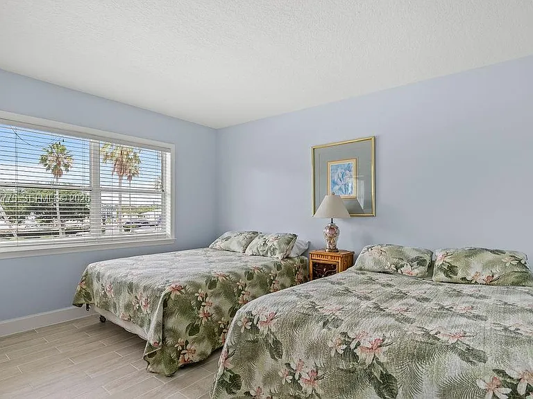 23 Royal Palm Point #B — Photo 22
