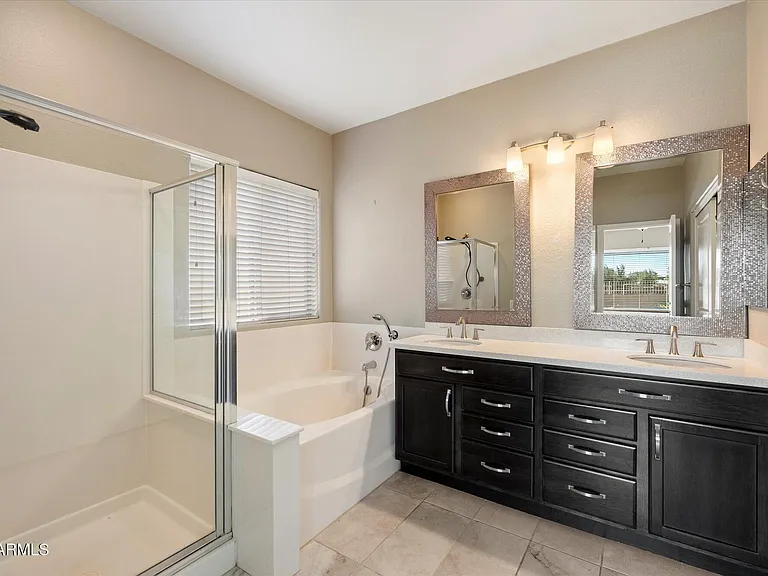 949 E Indian Wells Pl — Photo 15