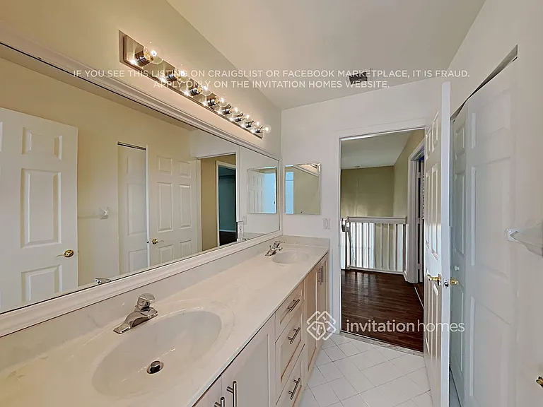 17115 SW 49th Pl — Photo 17