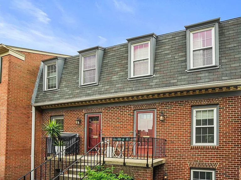 1654 Beekman Pl NW #A — Photo 28
