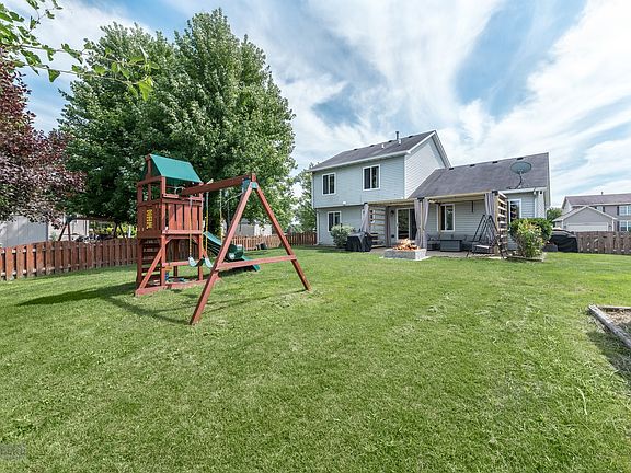 Plenty of outdoor space for everyone!  (please exclude playset)