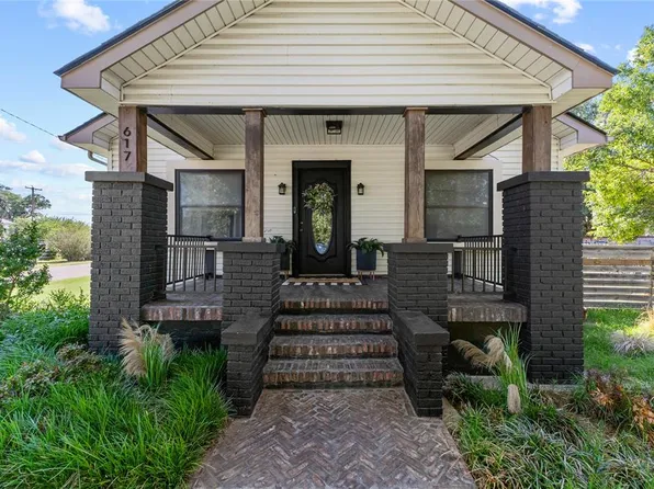621 N 2nd St, Okeene, OK 73763