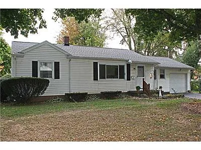 217 Bonesteel St photo 1