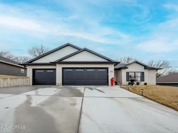 5421 Thornridge Dr, Jefferson City, MO 65109