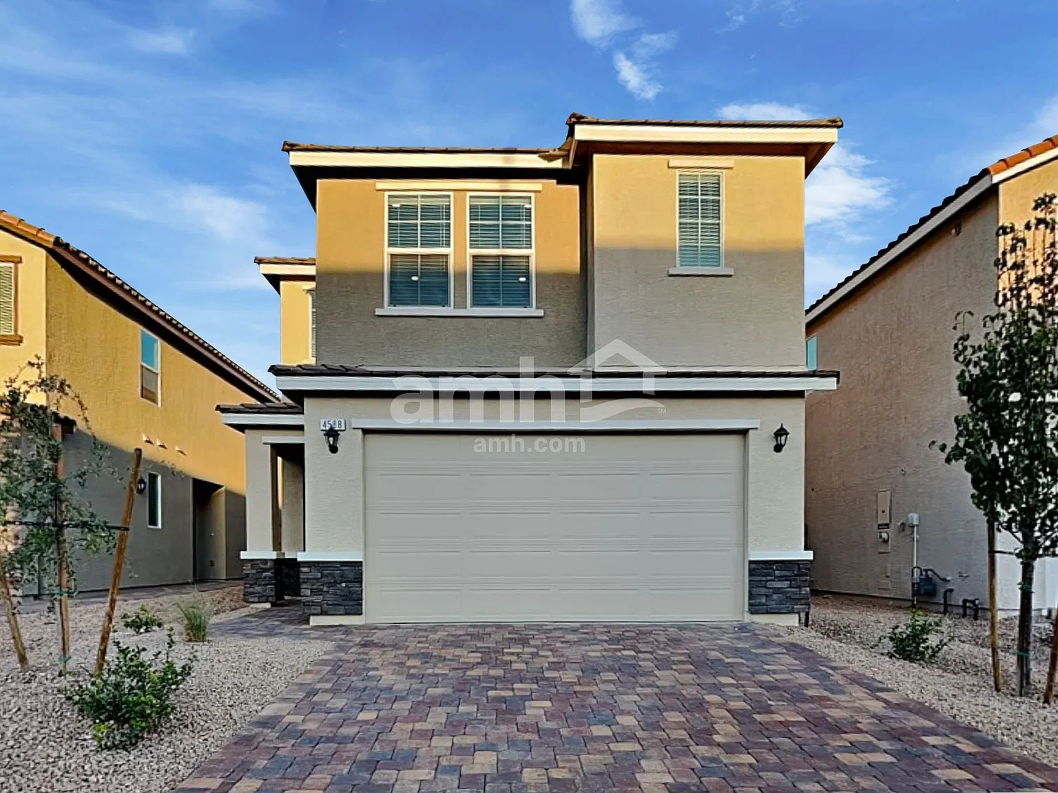 4 bed, 2.5 bath, 2144 sqft, $2,495 — Photo 1