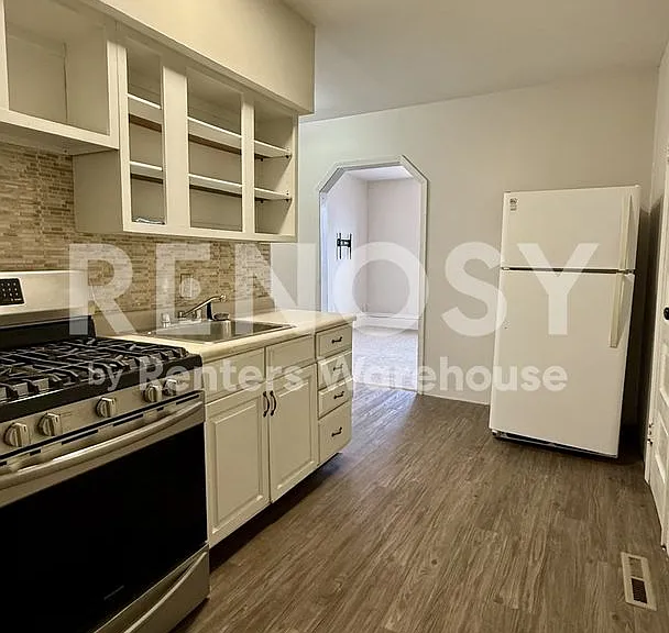 935 E Sims Ave #3 — Photo 8