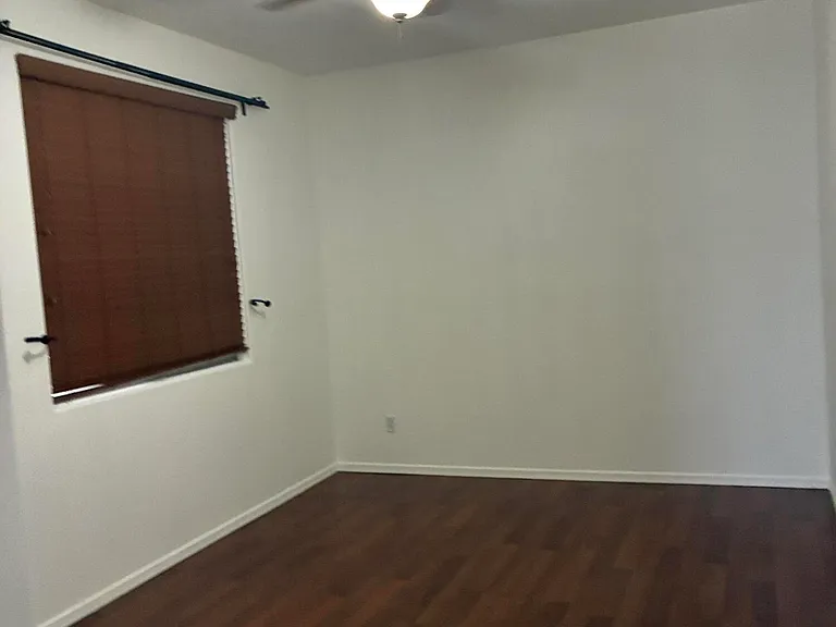 2741 W Redwood Ln — Photo 13