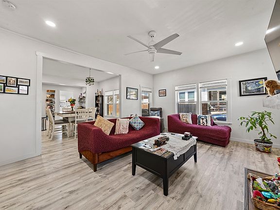 4th image of 520 N 26th St