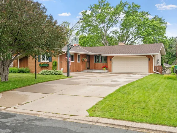 3981 Wisconsin Ave N, New Hope, MN 55427