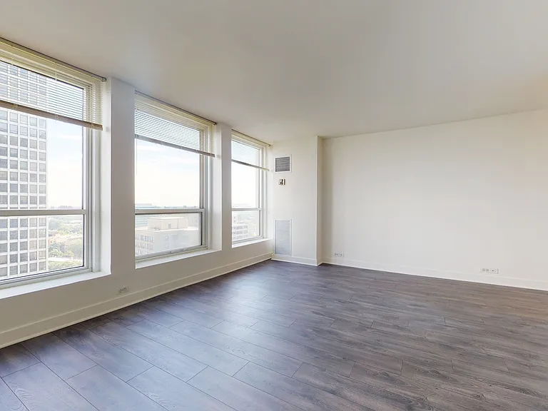 Dining/Living room