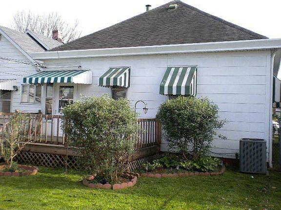 2nd image of 2115 17th St