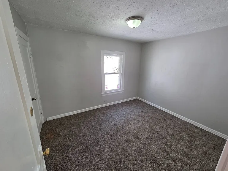 3081 E 67 ST — Photo 17